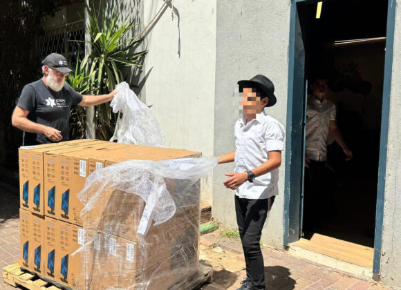 Joseph Project Int’l Brings Smiles With New Computers to Or Simcha Kids